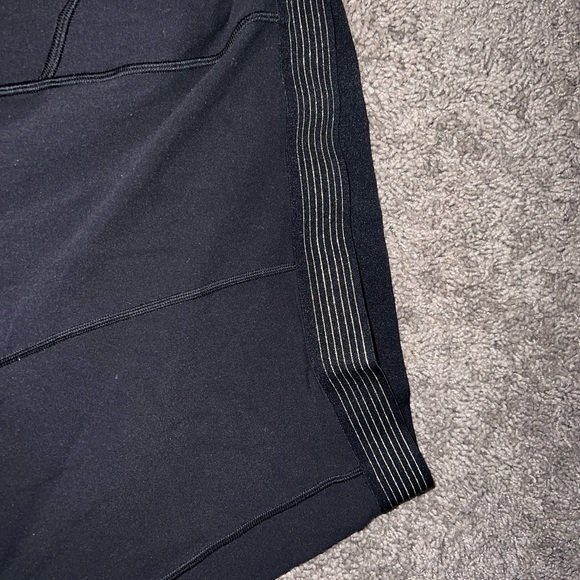 Black with gold accent Lululemon leggings - Picture 2 of 5